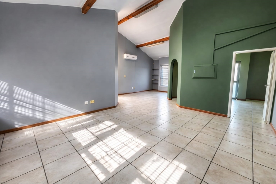 To Let commercial Property for Rent in Olifantshoek Northern Cape